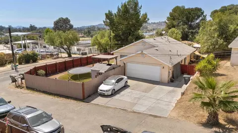 View/Area - 722 8th St, Ramona, CA 92065 photo 4 of 6
