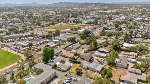 View/Area - 722 8th St, Ramona, CA 92065 photo 5 of 6