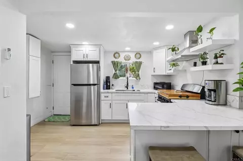 Kitchen - 133 Natal Way, Vista, CA 92083 photo 1 of 3