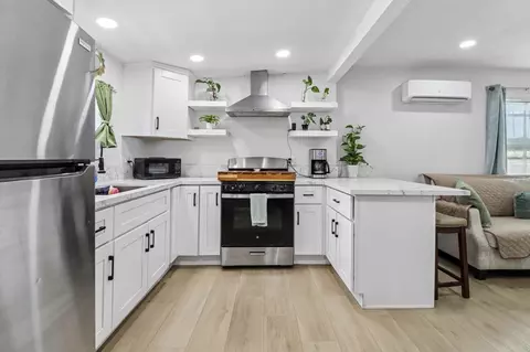 Kitchen - 133 Natal Way, Vista, CA 92083 photo 3 of 3