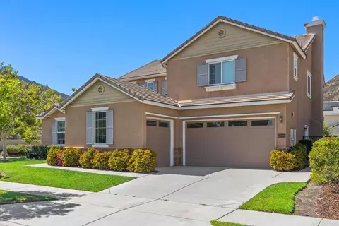 2990 Burnet Dr, Escondido, CA 92027