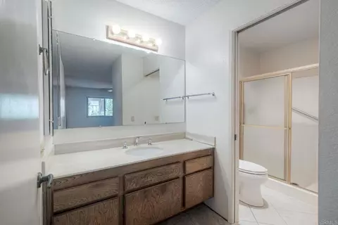 Bath - 4206 Dawn, Oceanside, CA 92056 photo 2 of 3