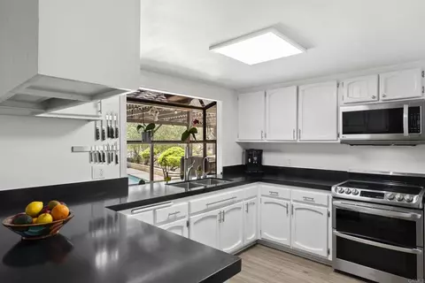 Kitchen - 24627 Watt Rd, Ramona, CA 92065 photo 2 of 2