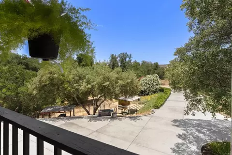 Exterior - 24627 Watt Rd, Ramona, CA 92065 photo 10 of 22