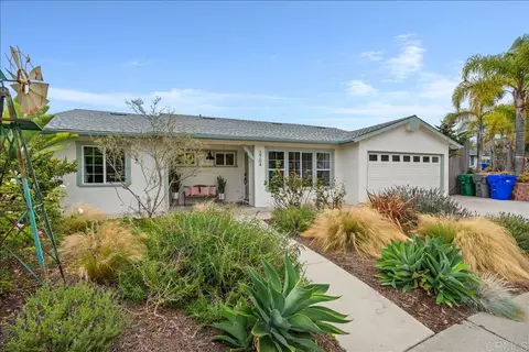 2704 Merlin Pl, Oceanside, CA 92054