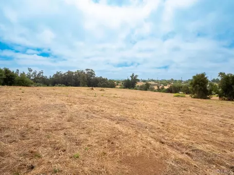 0 Mcdonald, Fallbrook, CA 92028 photo 2
