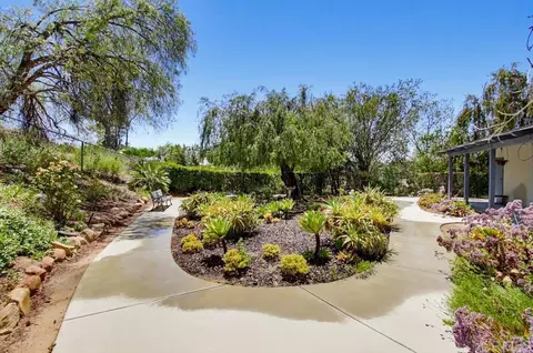 Exterior - 12725 Monte Vista Rd, Poway, CA 92064 photo 12 of 18