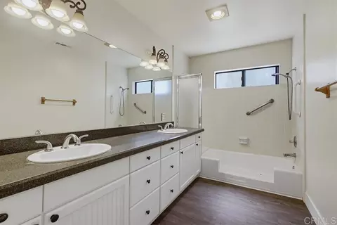 Bath - 12725 Monte Vista Rd, Poway, CA 92064 photo 4 of 9