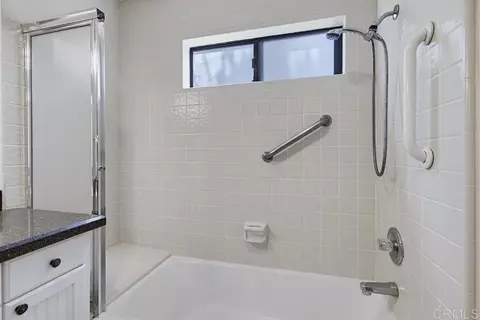 Bath - 12725 Monte Vista Rd, Poway, CA 92064 photo 5 of 9