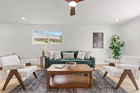 Living - 4999 Macario Dr, Oceanside, CA 92057 photo 4 of 5