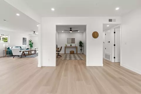 Entry Way - 4999 Macario Dr, Oceanside, CA 92057 photo 4 of 4