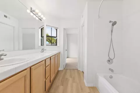Bath - 3680 Azure Cir, Carlsbad, CA 92008 photo 4 of 4