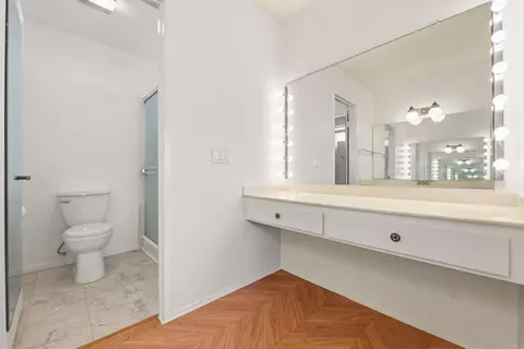 Bath - 601 Cerro St, Encinitas, CA 92024 photo 2 of 3