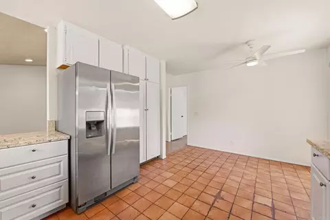 Kitchen - 601 Cerro St, Encinitas, CA 92024 photo 5 of 5