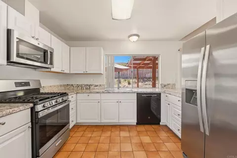 Kitchen - 601 Cerro St, Encinitas, CA 92024 photo 1 of 5