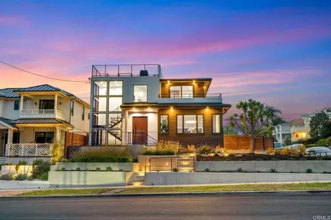 Exterior - 5610 Bellevue Ave, La Jolla, CA 92037 photo 9 of 9