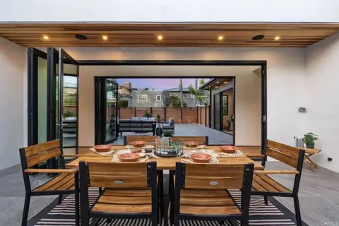 Exterior - 5610 Bellevue Ave, La Jolla, CA 92037 photo 3 of 9