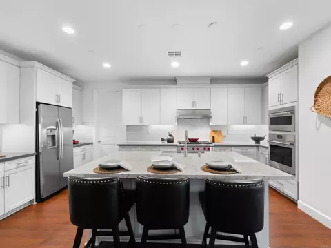 909 Woodhaven Rd, San Marcos, CA 92069