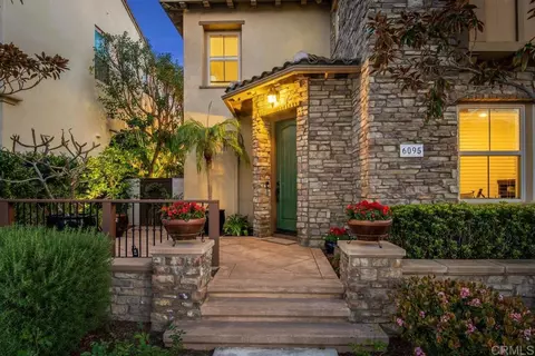 6095 Blue Dawn Trl, San Diego, CA 92130