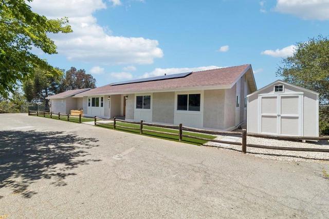 221 Colina, Vista, CA 92084