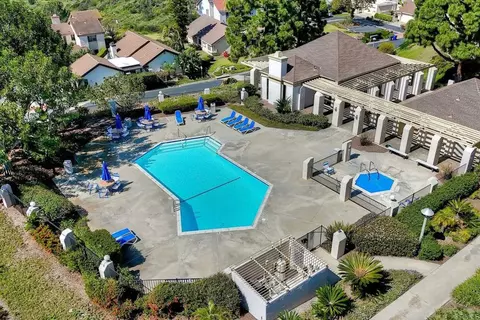 Exterior - 1729 Gascony Rd, Encinitas, CA 92024 photo 6 of 8