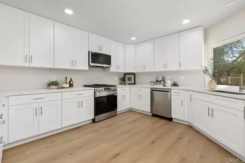 Kitchen - 1729 Gascony Rd, Encinitas, CA 92024 photo 5 of 5