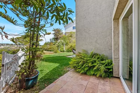 Exterior - 1729 Gascony Rd, Encinitas, CA 92024 photo 3 of 8