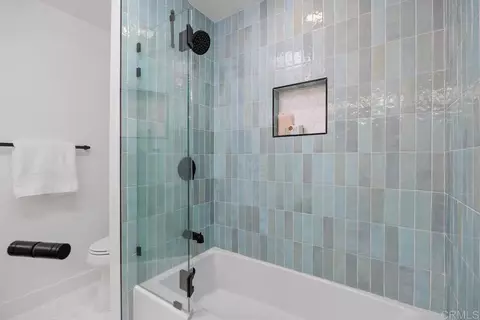 Bath - 1528 Avenida De Los Lirios, Encinitas, CA 92024 photo 5 of 5