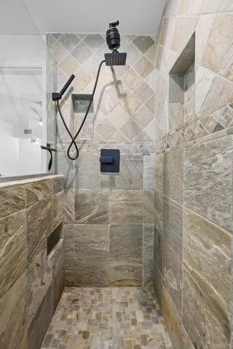 Bath - 12337 Witt Rd, Poway, CA 92064 photo 4 of 4