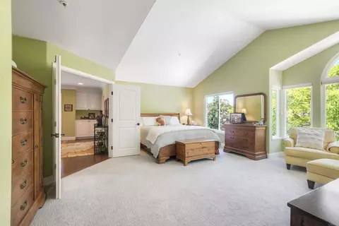 Bedroom - 1176 Quail Gardens Ct, Encinitas, CA 92024 photo 2 of 4