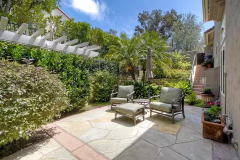 Exterior - 1176 Quail Gardens Ct, Encinitas, CA 92024 photo 9 of 11