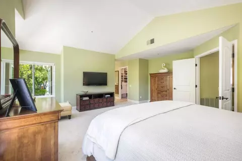 Bedroom - 1176 Quail Gardens Ct, Encinitas, CA 92024 photo 3 of 4
