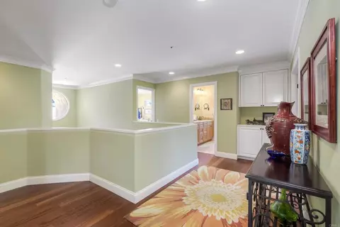 Entry Way - 1176 Quail Gardens Ct, Encinitas, CA 92024 photo 2 of 3