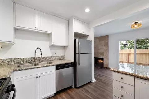 Kitchen - 996 Marlin Dr, Vista, CA 92084 photo 2 of 2
