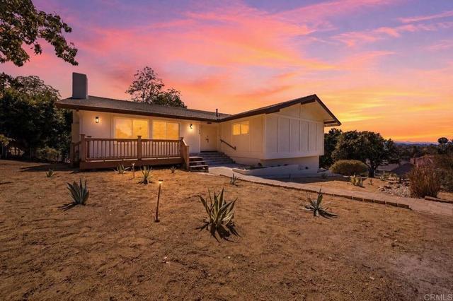 1336 Top Rail Ln, Escondido, CA 92027