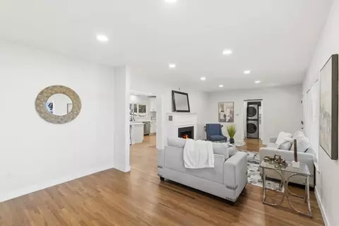 Living - 3860 Rogers Rd, Spring Valley, CA 91977 photo 3 of 4