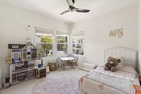 Bedroom - 572 Beach St, Encinitas, CA 92024 photo 4 of 4