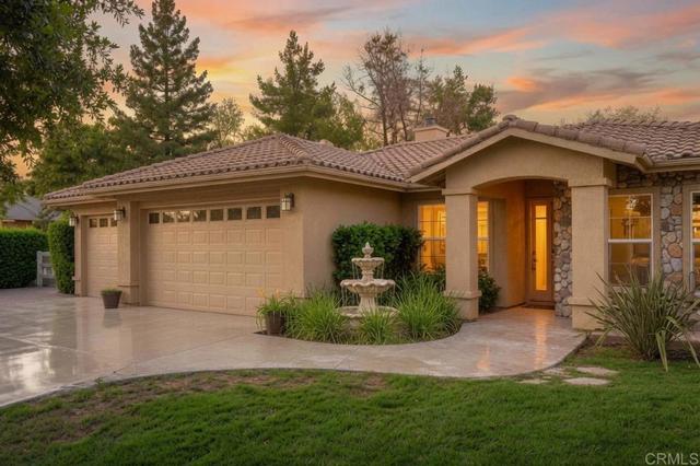 2445 Southern Oak Rd, Ramona, CA 92065