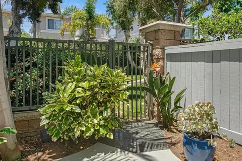 Exterior - 6933 Catamaran Dr, Carlsbad, CA 92011 photo 5 of 8