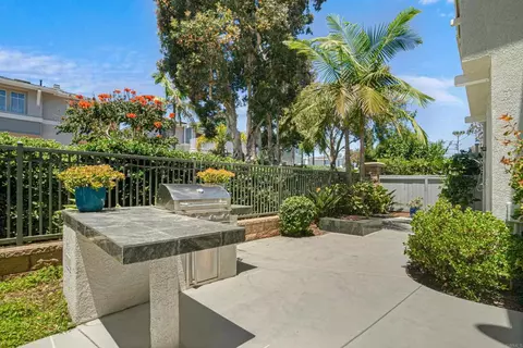 Exterior - 6933 Catamaran Dr, Carlsbad, CA 92011 photo 2 of 8