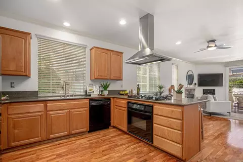 Kitchen - 6933 Catamaran Dr, Carlsbad, CA 92011 photo 1 of 3