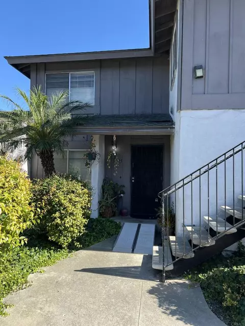 3425 Seabreeze Walk, Oceanside, CA 92056 photo 2
