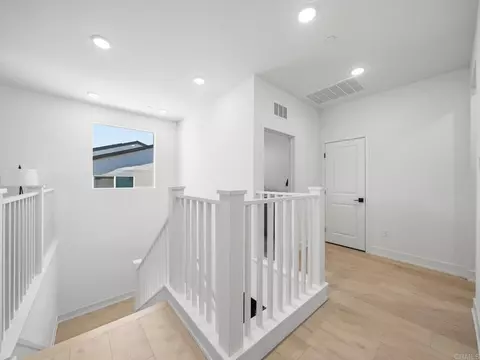 Entry Way - 35335 Ponderosa Pl, Fallbrook, CA 92028 photo 1 of 2