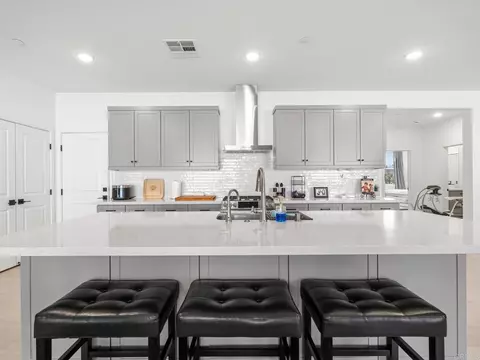 Kitchen - 35335 Ponderosa Pl, Fallbrook, CA 92028 photo 1 of 7