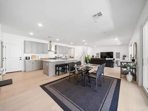 Dining - 35335 Ponderosa Pl, Fallbrook, CA 92028 photo 1 of 1