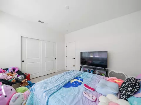 Bedroom - 35335 Ponderosa Pl, Fallbrook, CA 92028 photo 6 of 8
