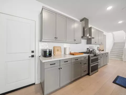 Kitchen - 35335 Ponderosa Pl, Fallbrook, CA 92028 photo 6 of 7