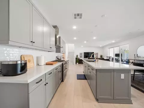 Kitchen - 35335 Ponderosa Pl, Fallbrook, CA 92028 photo 5 of 7
