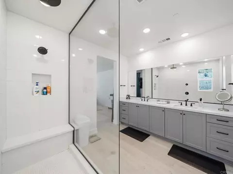 Bath - 35335 Ponderosa Pl, Fallbrook, CA 92028 photo 3 of 5