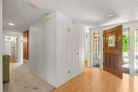 Entry Way - 1060 Evergreen Ln, Vista, CA 92084 photo 1 of 2